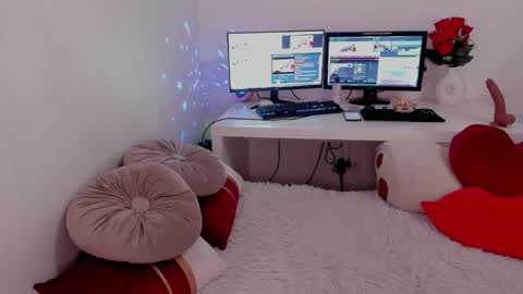 Snapshot of aryahunt chatting on February 16, 12:43 pm Arianacustom videos available for sale try my special vibes 112233111222333 private copy at request online show from February 16, 12:43 pm