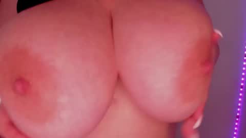 Snapshot of aryahunt chatting on January 26, 8:57 am Arianacustom videos available for sale try my special vibes 112233111222333 private copy at request online show from January 26, 8:57 am