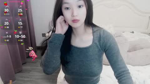 Snapshot of arylia_3 chatting on February 27, 3:29 am Lily online show from February 27, 3:29 am
