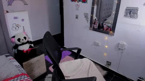 natalia online show from February 24, 8:01 pm