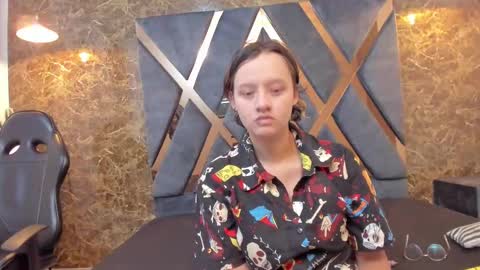 AsamiHattori  online show from October 6, 11:17 am