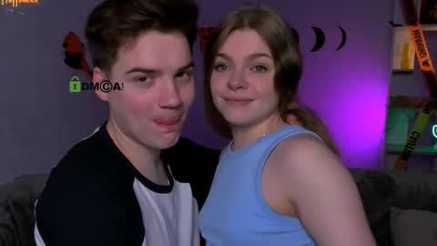 ash_raven_ online show from October 24, 8:42 pm