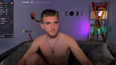 ash_raven_ online show from October 25, 8:53 pm