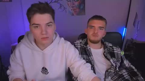 ash_raven_ online show from October 14, 7:39 pm