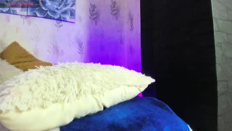 ash online show from February 9, 4:04 am
