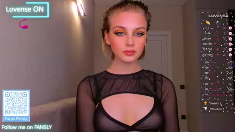 your pretty Ashley online show from February 21, 7:10 pm