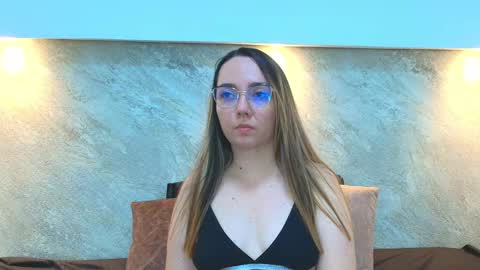 Asley Bennet online show from October 14, 4:37 am