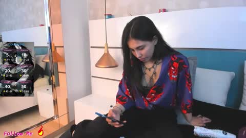 Ashkoreh online show from February 2, 6:26 pm