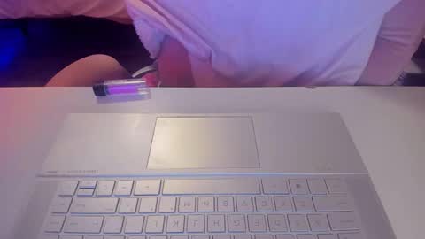 Ashley online show from October 27, 2:33 am