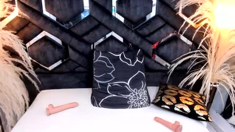 ashley_7777 online show from March 1, 6:00 pm