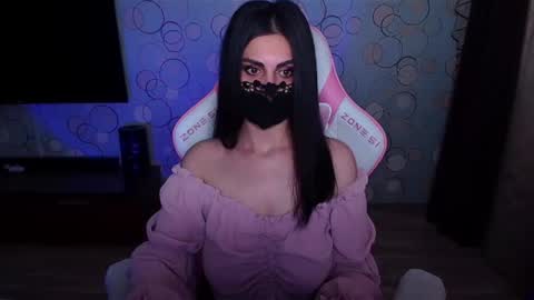   Yasmina   online show from May 27, 4:20 am