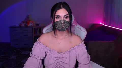 Snapshot of ashley__cooper__ chatting on February 12, 8:38 am Yasmina online show from February 12, 8:38 am