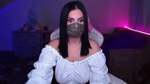 Snapshot of ashley__cooper__ chatting on February 1, 3:52 am Yasmina online show from February 1, 3:52 am