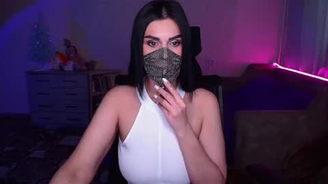 Snapshot of ashley__cooper__ chatting on January 19, 5:48 am Yasmina online show from January 19, 5:48 am
