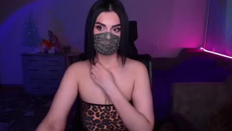 Snapshot of ashley__cooper__ chatting on January 19, 2:47 am Yasmina online show from January 19, 2:47 am