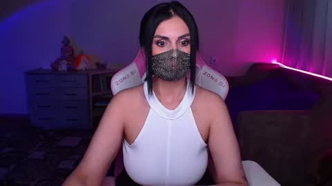 Snapshot of ashley__cooper__ chatting on February 11, 7:23 am Yasmina online show from February 11, 7:23 am