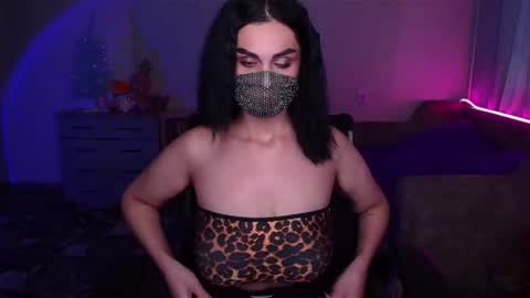 Snapshot of ashley__cooper__ chatting on January 12, 8:14 am Yasmina online show from January 12, 8:14 am
