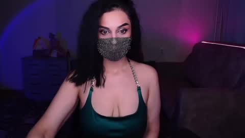 Snapshot of ashley__cooper__ chatting on December 25, 4:01 am Yasmina online show from December 25, 4:01 am