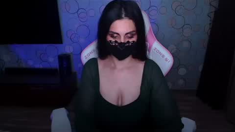   Yasmina   online show from June 27, 6:52 am