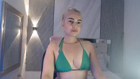 ashley__tylor online show from June 5, 5:40 pm