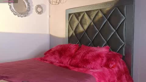 Ashley online show from March 1, 7:29 pm