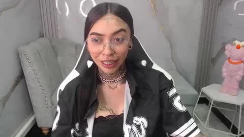 ashley_blum_v online show from October 17, 8:13 pm