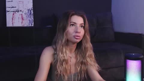 ashley_l1n online show from November 9, 11:57 am