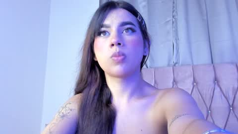 Snapshot of ashley_piinkk chatting on January 24, 4:16 am Ashley online show from January 24, 4:16 am