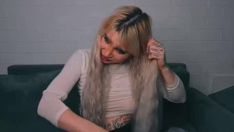 Ashley online show from March 17, 1:54 am