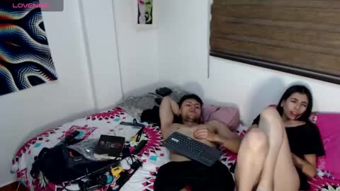 Snapshot of ashleyandtyler chatting on January 28, 12:05 am ASHLEY AND TYLER online show from January 28, 12:05 am