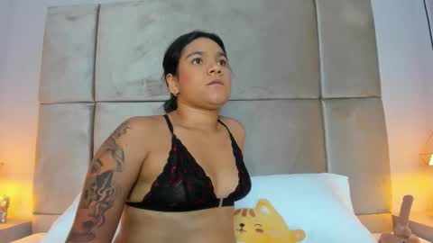 ash  online show from September 15, 8:43 pm