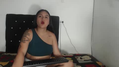 ashleydias online show from May 7, 6:09 am