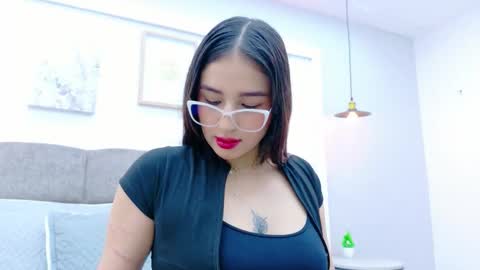 Ashley Evans online show from September 22, 9:19 pm