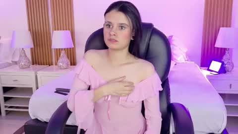 Ashley  online show from October 31, 7:09 am