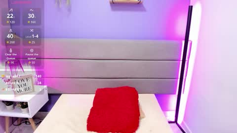 ashleyrobert_ online show from December 5, 11:34 pm