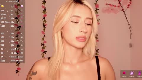 dahiana online show from March 19, 7:19 pm