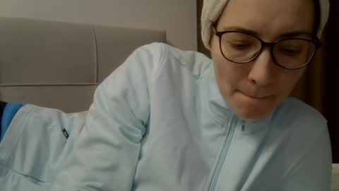 Ashley online show from February 12, 9:46 am