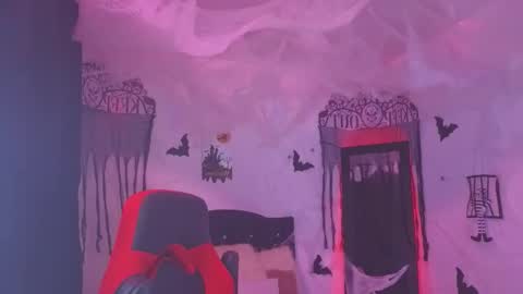 ASHLEY online show from October 15, 4:08 pm