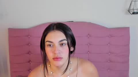 kylie online show from November 18, 1:30 am