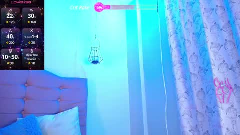 Snapshot of ashleyy_ls chatting on February 7, 4:27 am kylie online show from February 7, 4:27 am