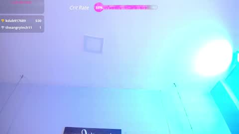 Snapshot of ashleyy_ls chatting on March 1, 6:35 am kylie online show from March 1, 6:35 am