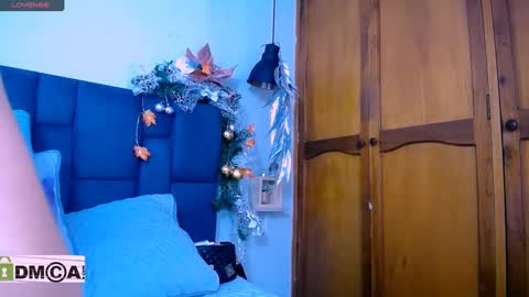 Ashlie  online show from January 6, 12:27 am