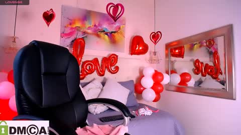 Ashlie  online show from February 11, 9:56 pm