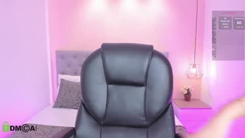 Ashlie  online show from October 6, 8:59 pm