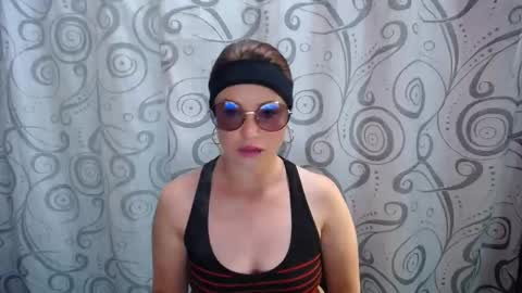 engel online show from April 16, 7:03 pm