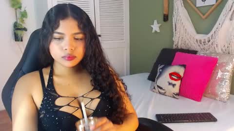 ashly online show from March 8, 2:40 pm