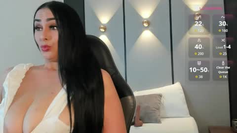 A S H L Y online show from April 13, 12:42 pm