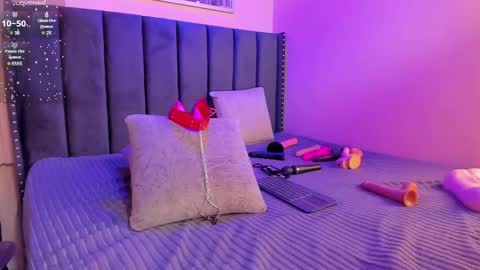 ashlye_miller_ online show from February 5, 7:18 am