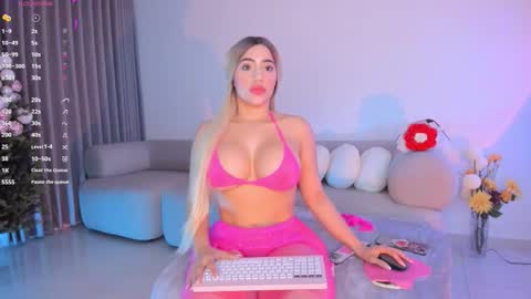 Paula Baleta  online show from February 15, 12:13 am