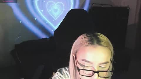 Mila online show from January 18, 8:56 am